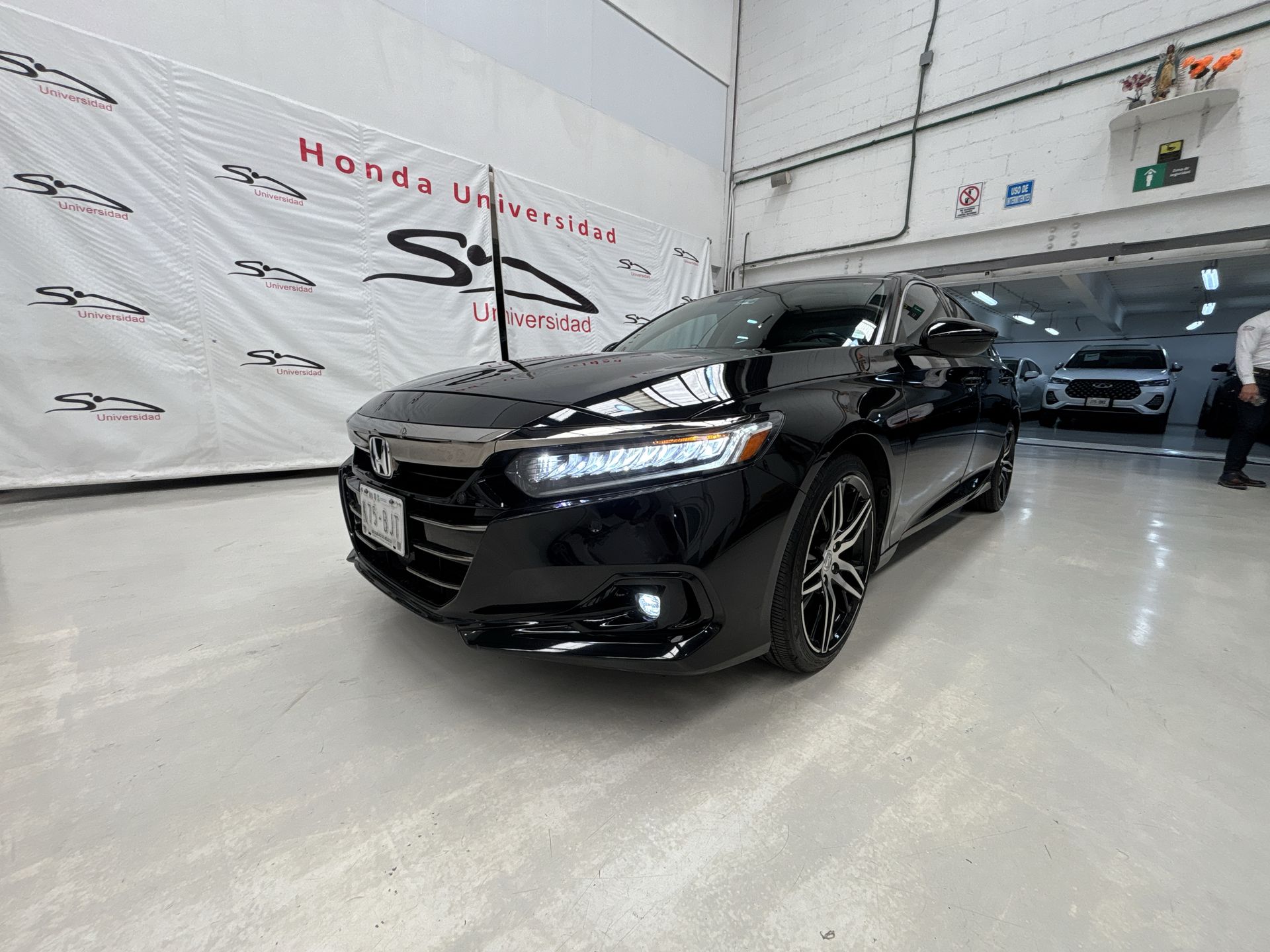 2022 Honda ACCORD TOURING