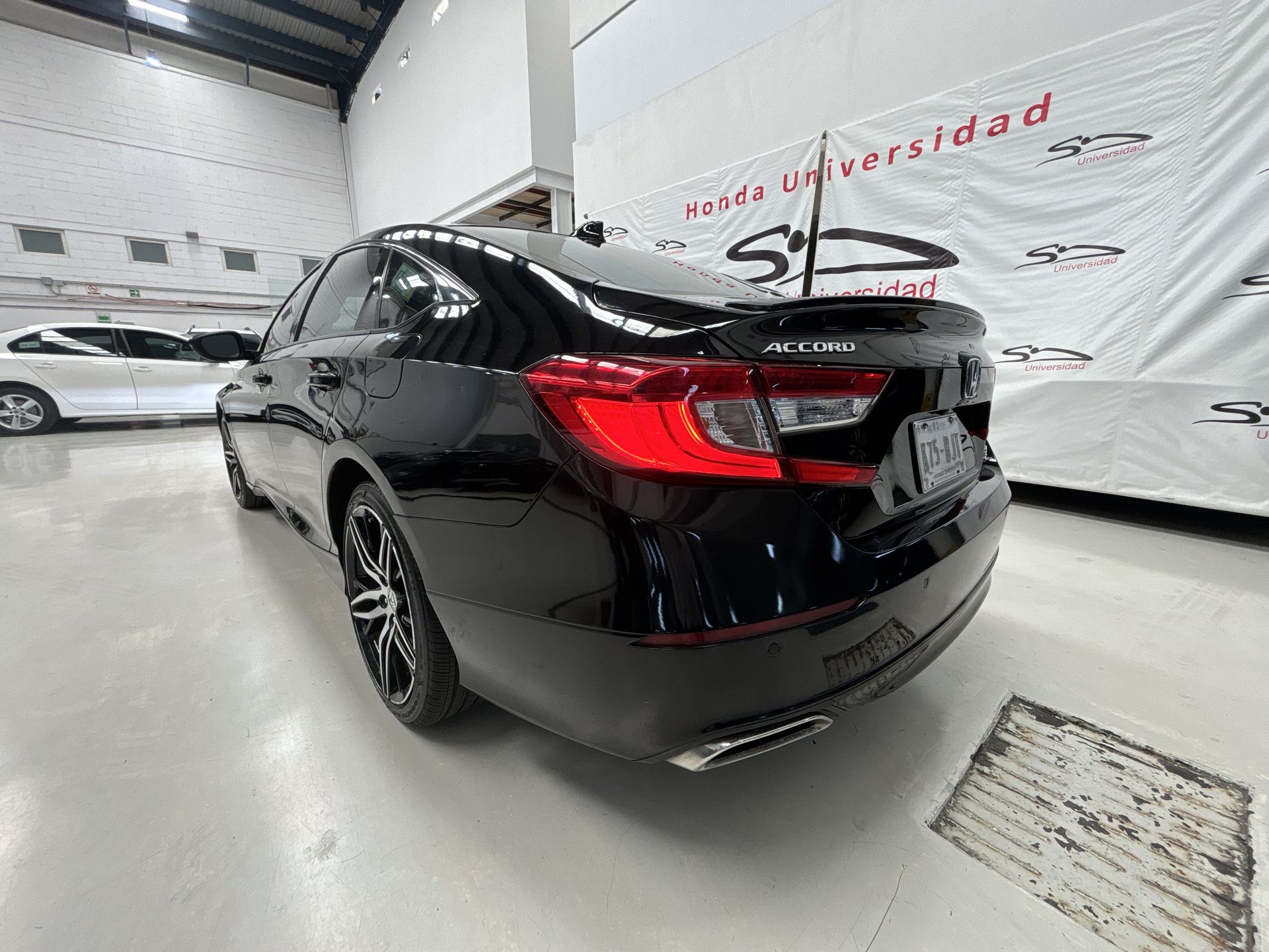 2022 Honda ACCORD TOURING