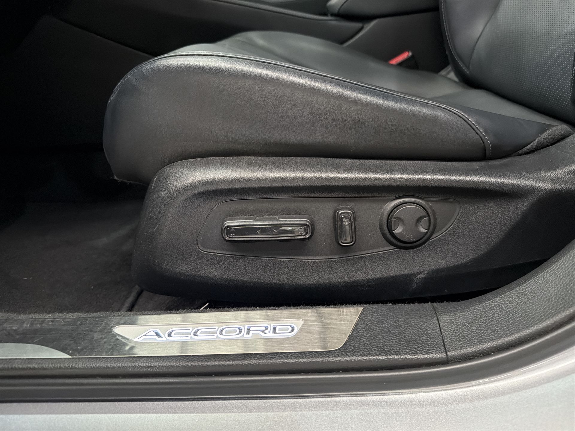 2025 Honda ACCORD HYBRID TOURING HEV