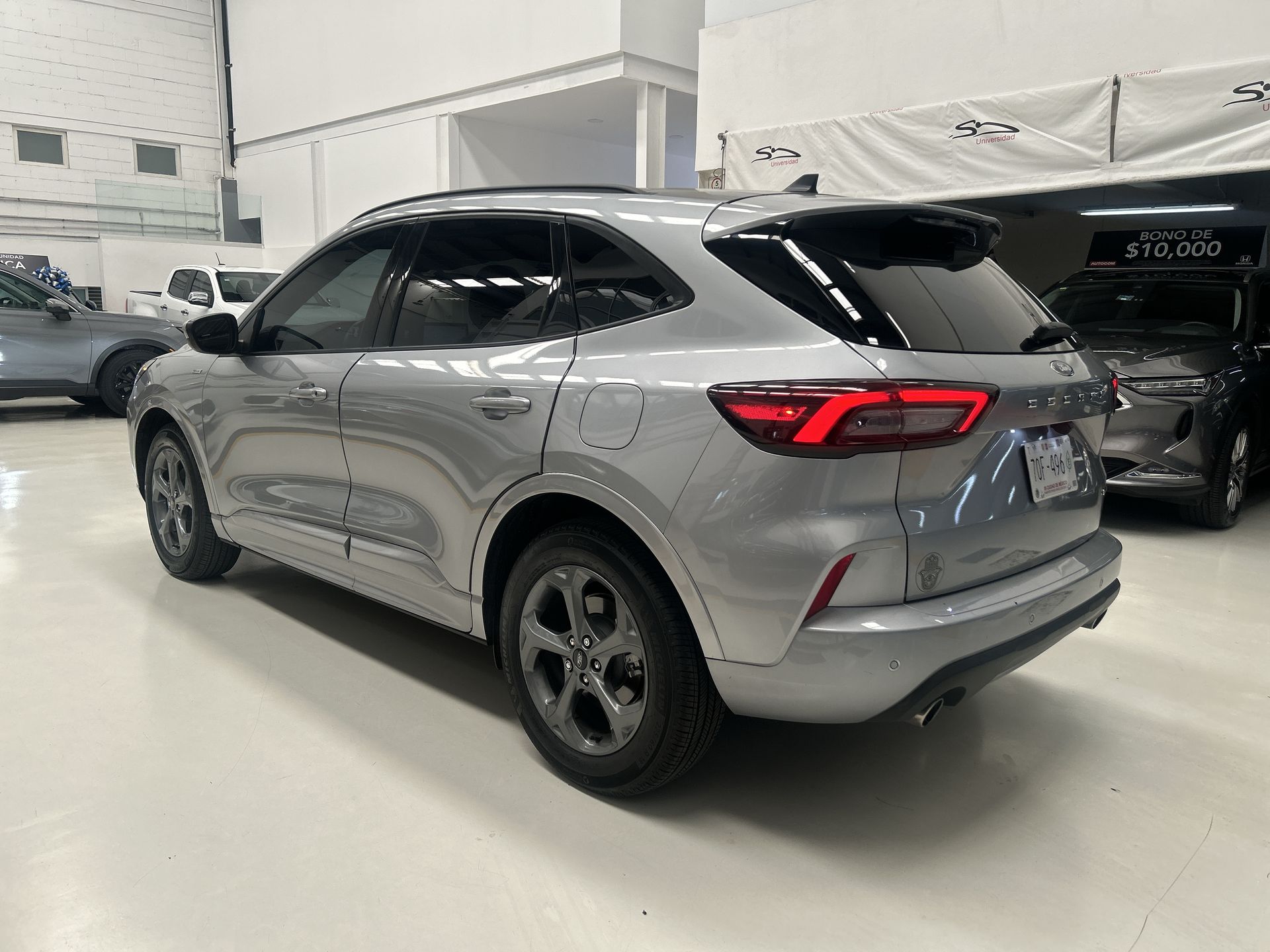 2023 Ford ESCAPE ESCAPE ST-LINE SELECT