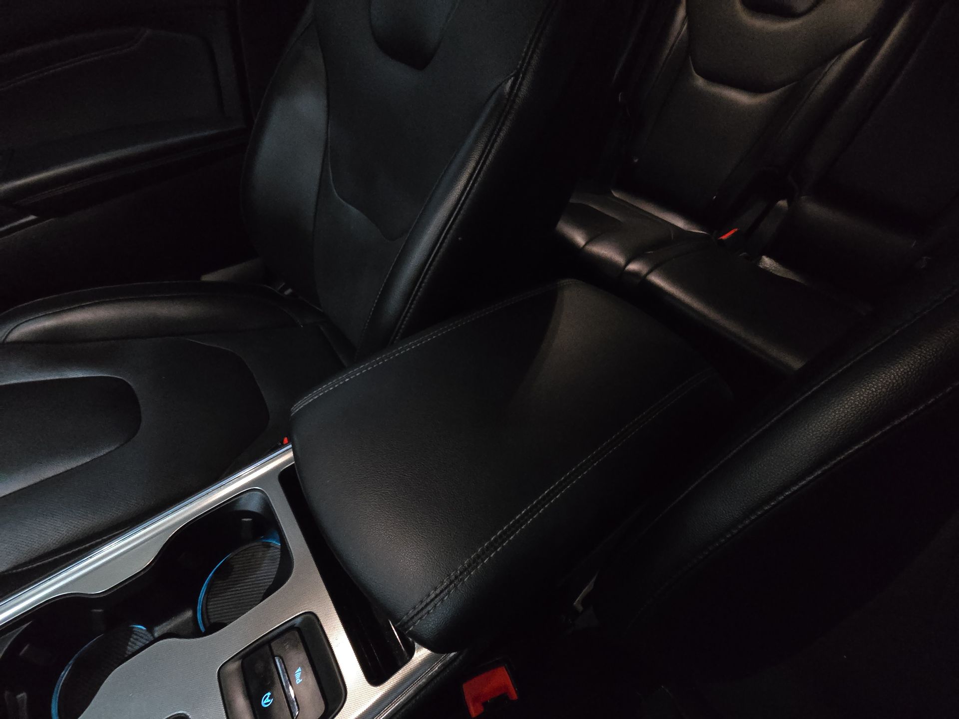 2022 Ford EDGE TITANIUM FWD 2.0 GTDI