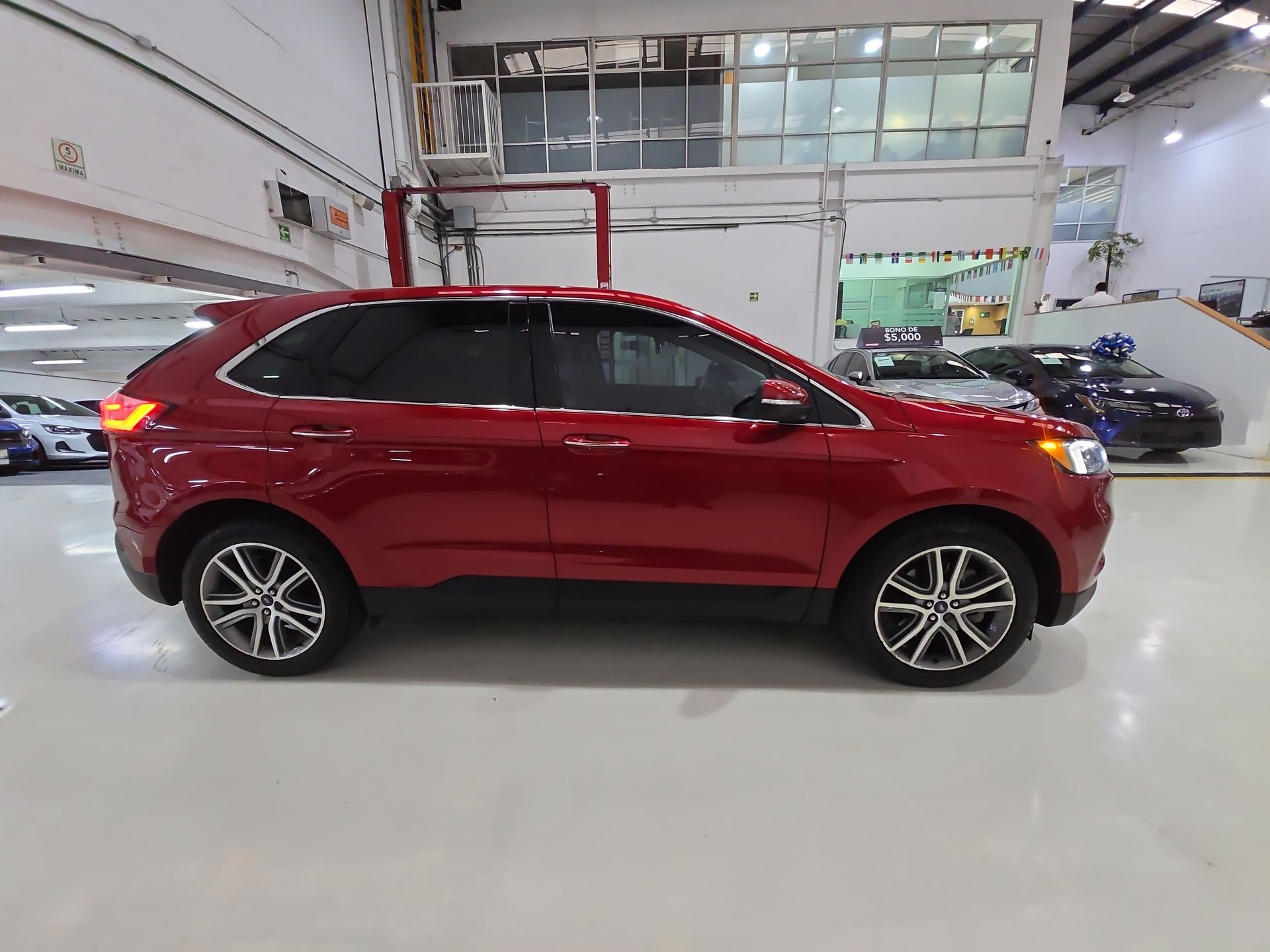 2022 Ford EDGE TITANIUM FWD 2.0 GTDI