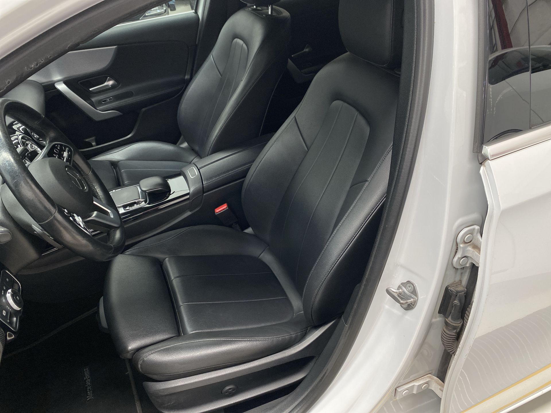 2020 Mercedes-Benz A200 URBAN A 200 PROGRESSIVE SEDÁN