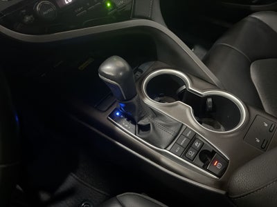 2022 Toyota CAMRY XLE HV