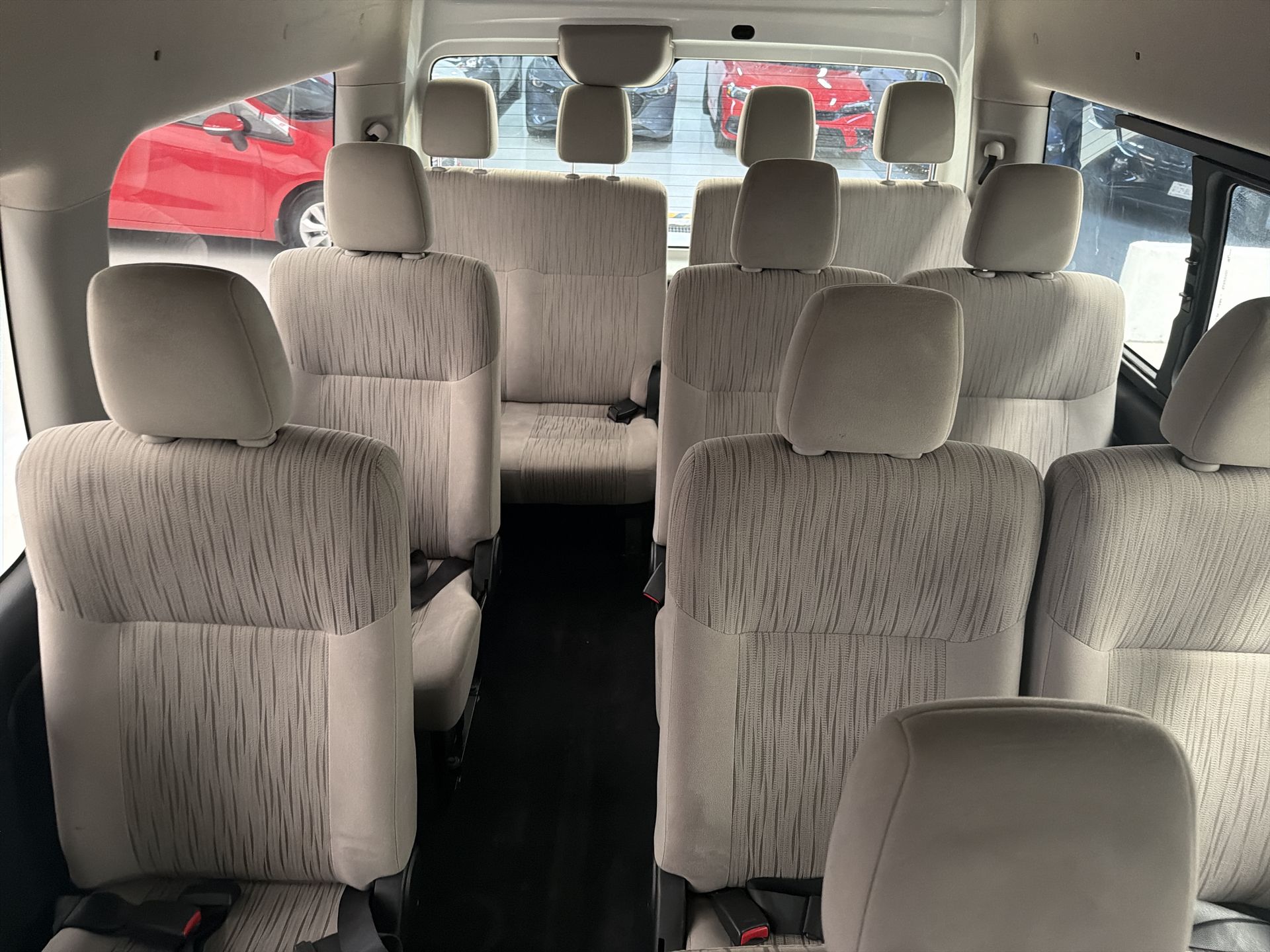 2023 Nissan URVAN 14 PASAJEROS AMPLIA AA 23