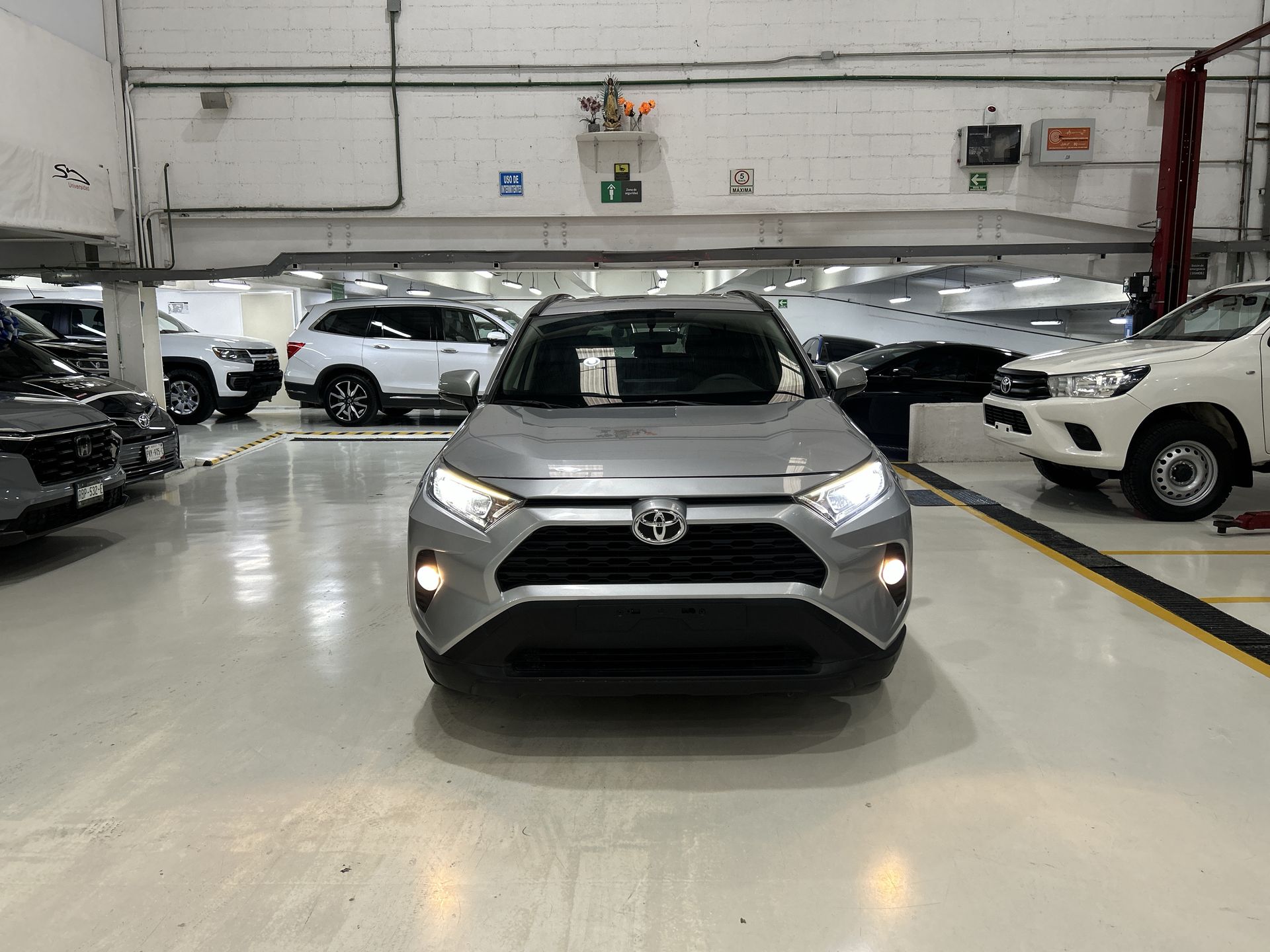 2019 Toyota RAV4 2.5 XLE AWD AT
