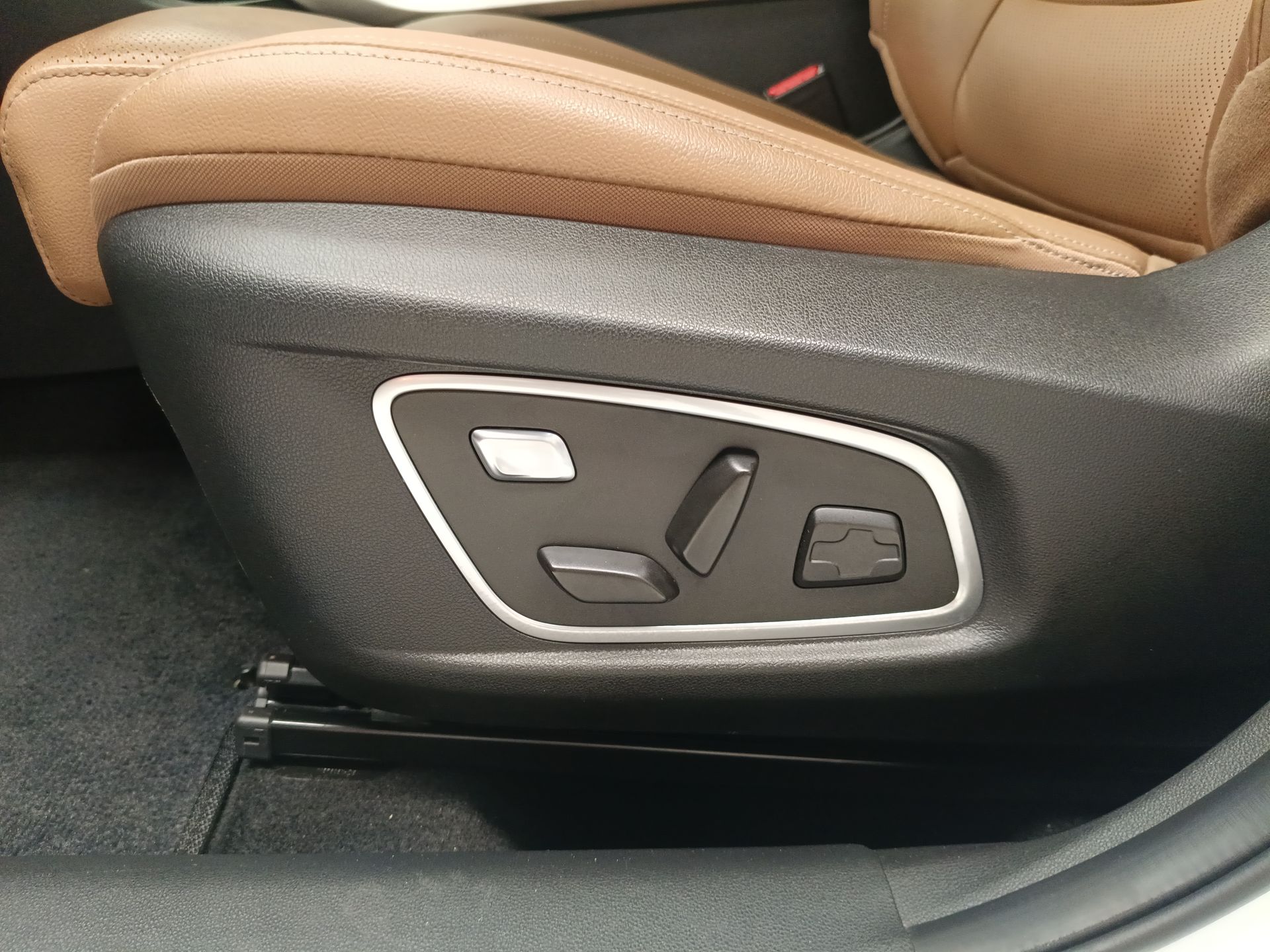 2023 RENAULT KOLEOS ICONIC