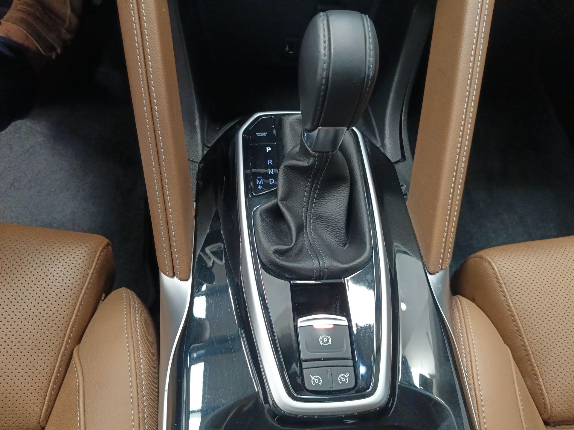 2023 RENAULT KOLEOS ICONIC
