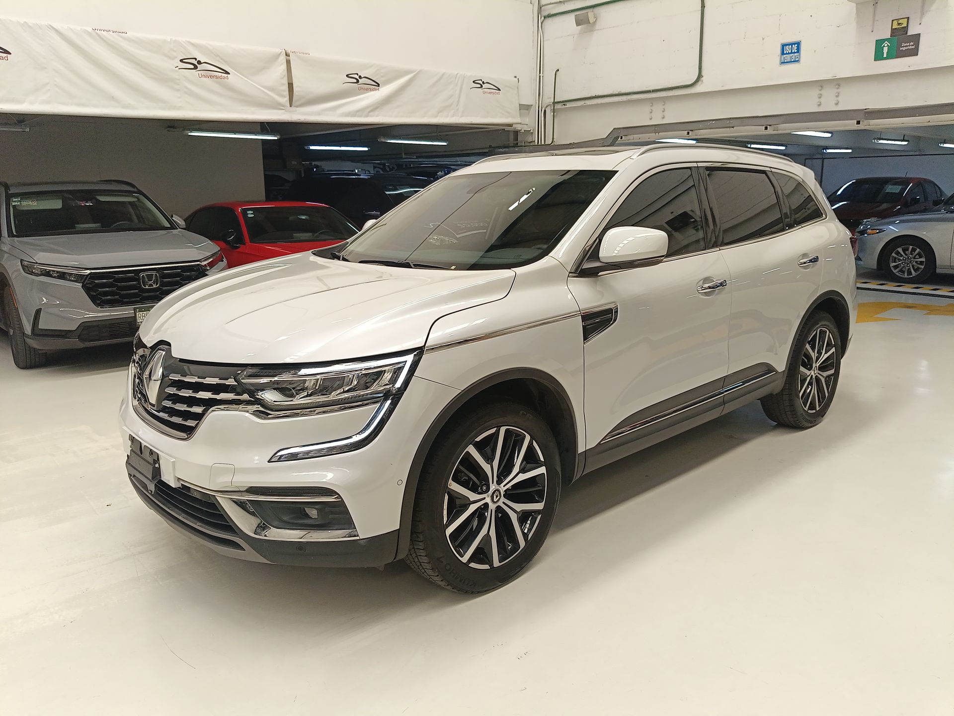 2023 RENAULT KOLEOS ICONIC