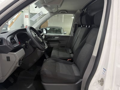 2022 Volkswagen TRANSPORTER DIESEL PANEL 6.1 CARGO VAN MT