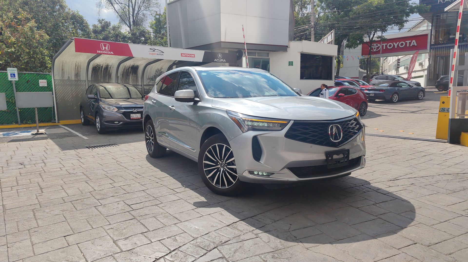 2025 Acura RDX ADVANCE