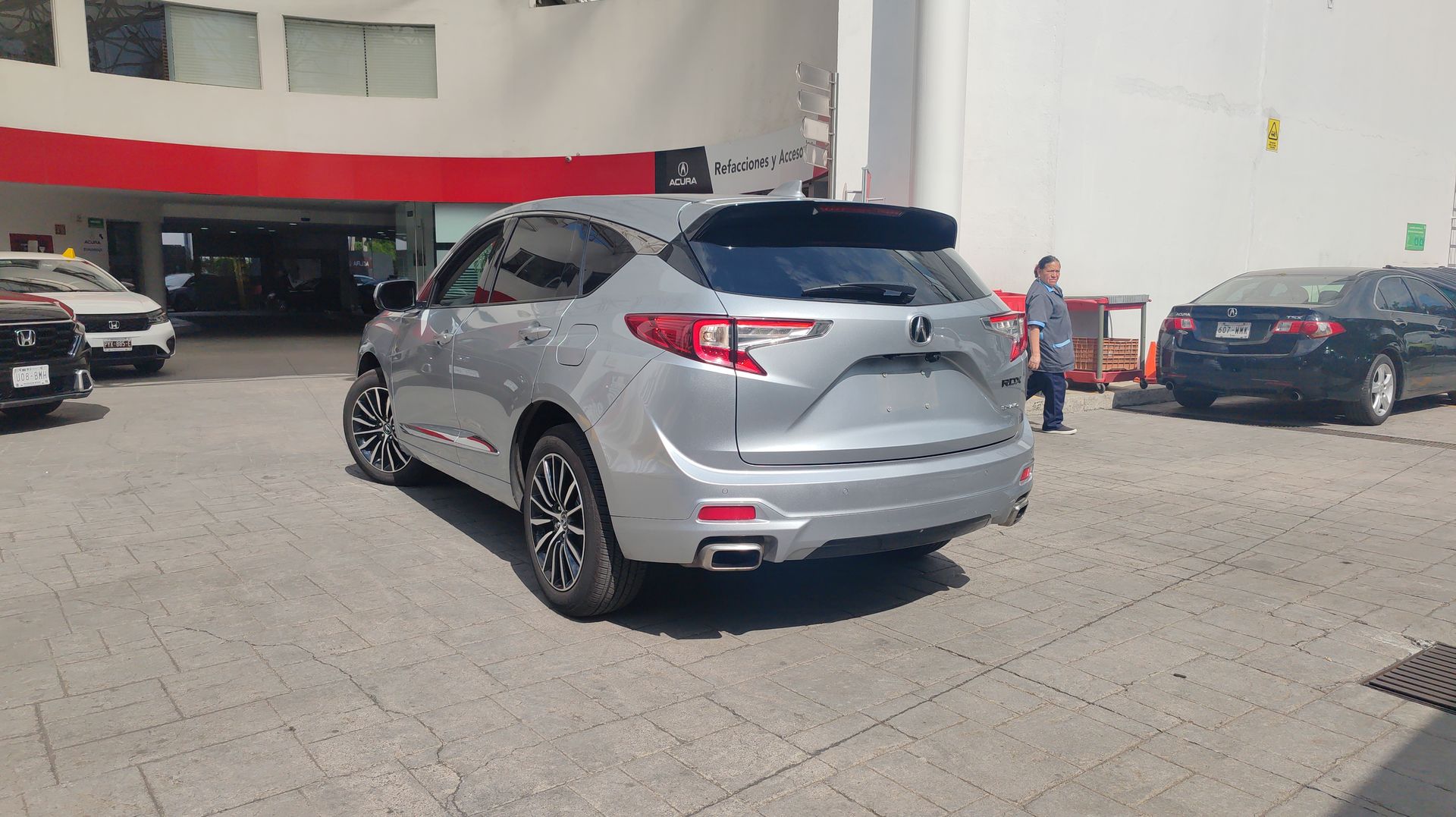 2025 Acura RDX ADVANCE