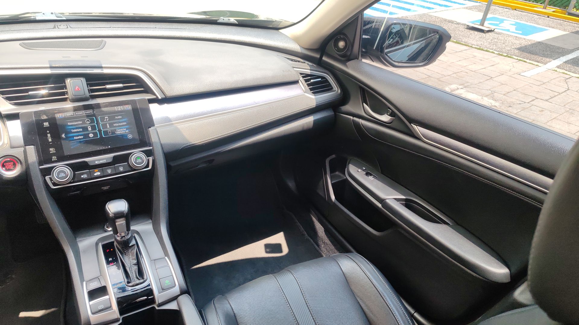 2018 Honda CIVIC TOURING