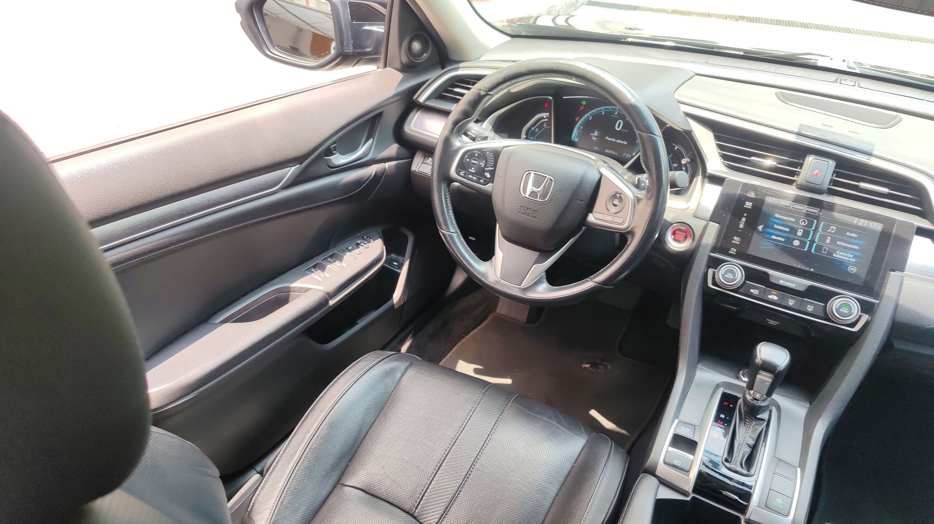 2018 Honda CIVIC TOURING