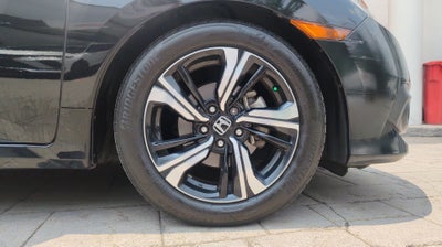 2018 Honda CIVIC TOURING