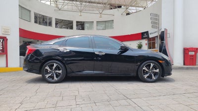 2018 Honda CIVIC TOURING