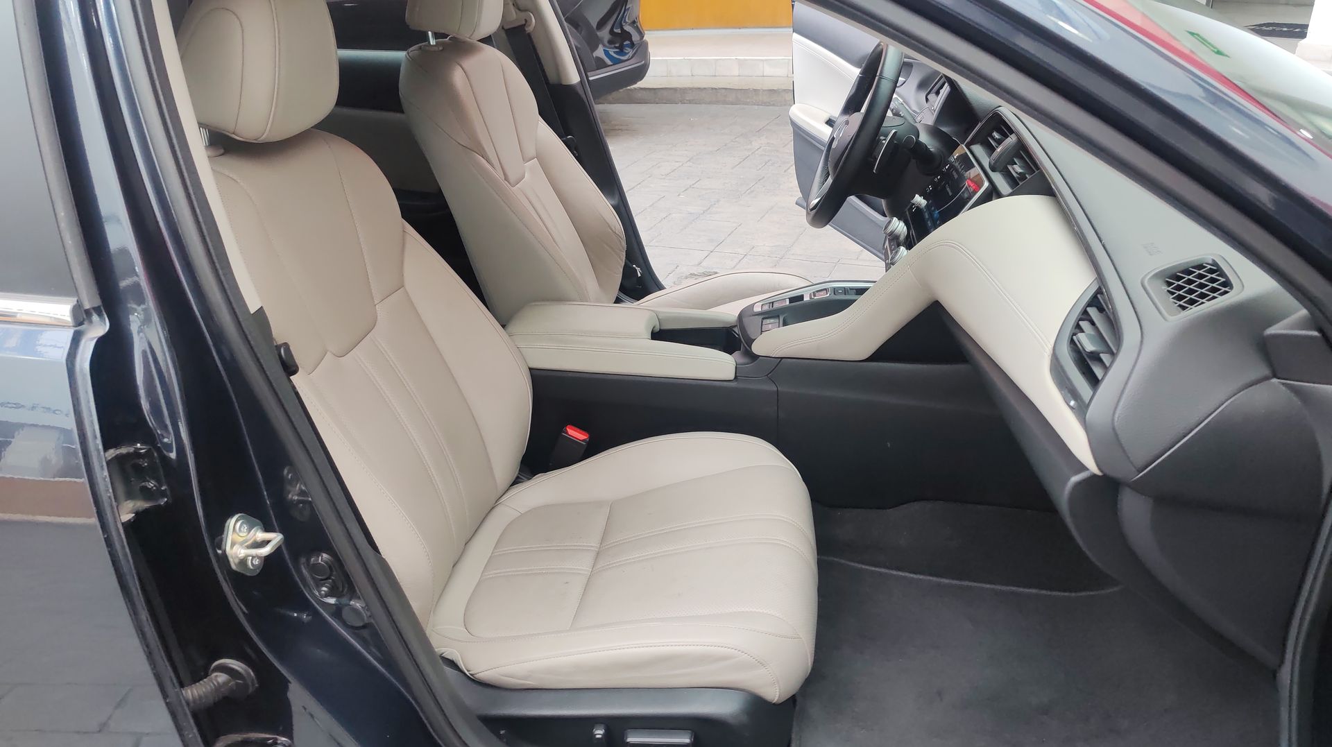 2020 Honda INSIGHT HYBRID