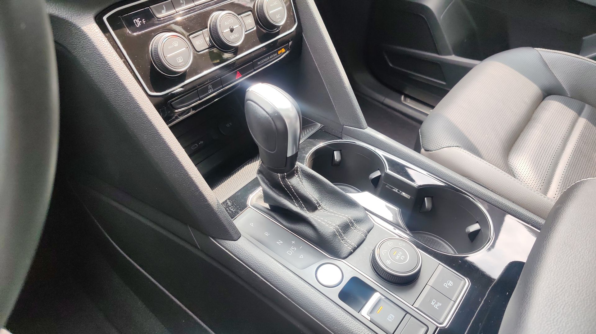 2023 Volkswagen TERAMONT HIGHLINE LONG DRIVE