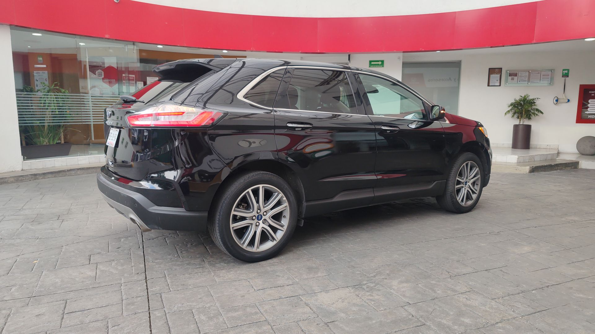 2022 Ford EDGE TITANIUM FWD 2.0 GTDI