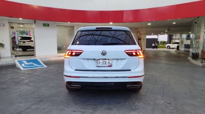 2019 Volkswagen TIGUAN TIGUAN COMFORTLINE