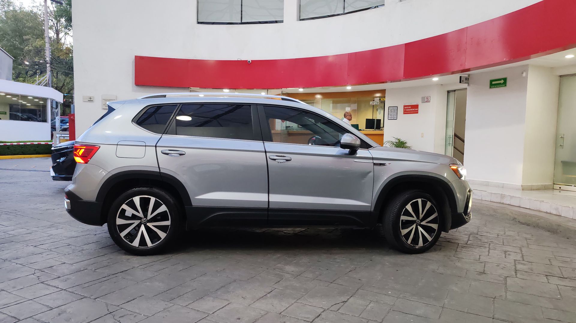 2023 Volkswagen TAOS COMFORTLINE