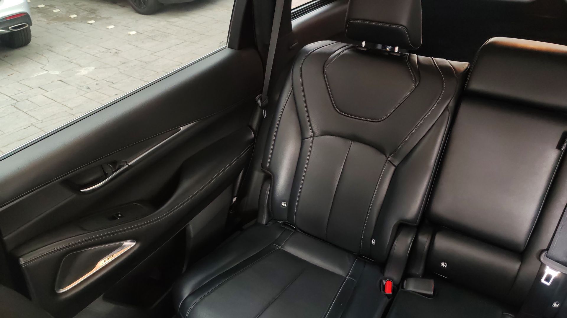 2023 Nissan INFINITI 3.5L LUXE AWD 23