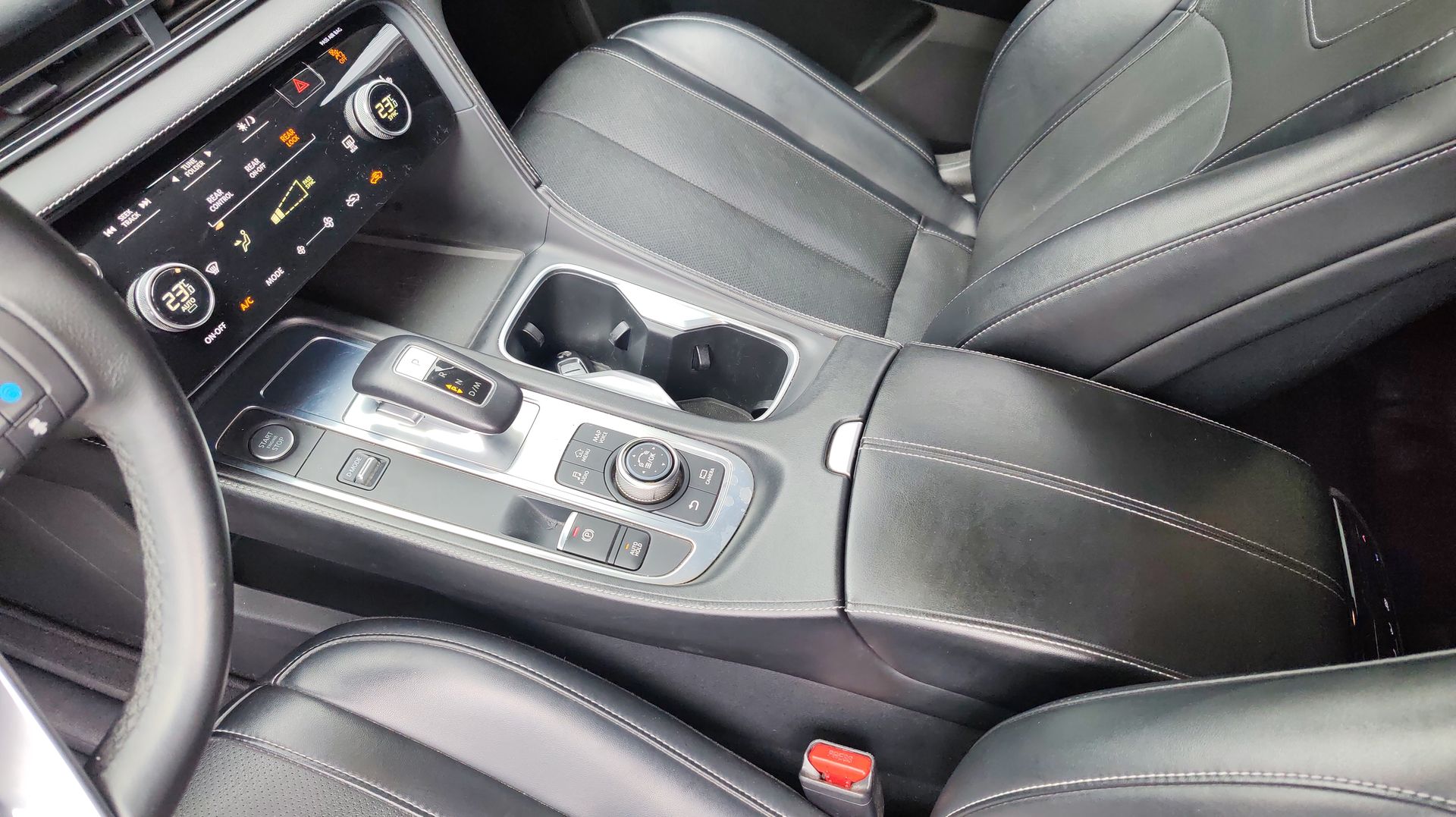 2023 Nissan INFINITI 3.5L LUXE AWD 23