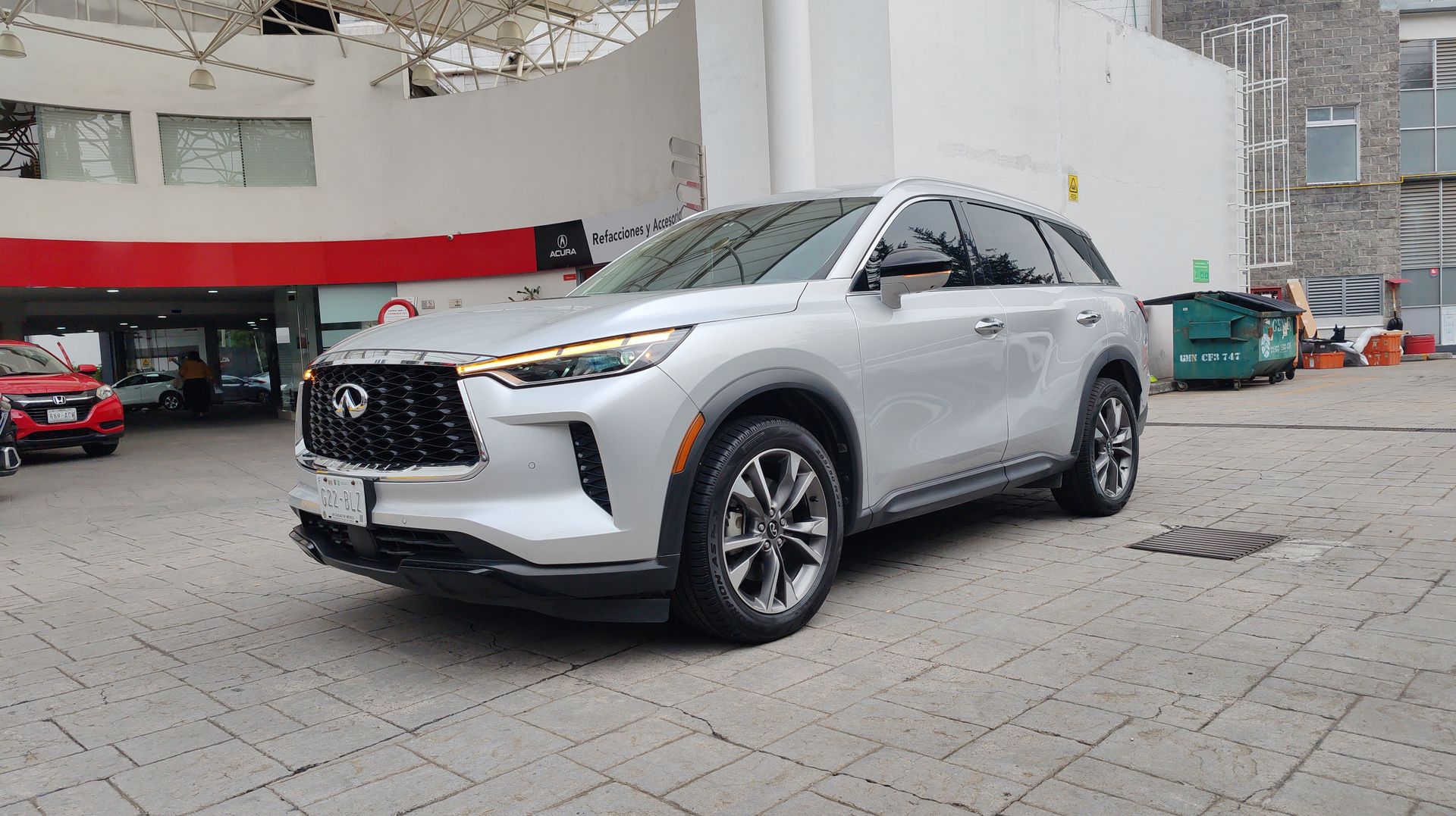 2023 Nissan INFINITI 3.5L LUXE AWD 23
