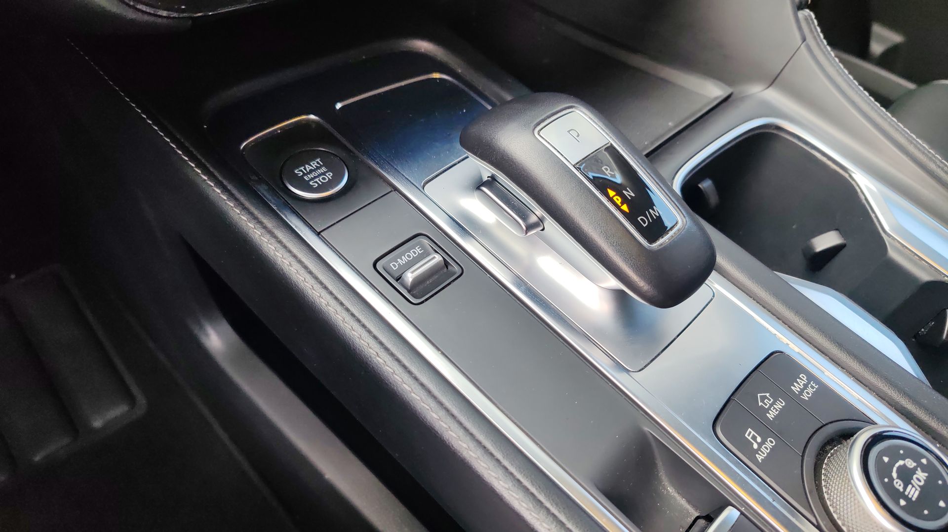 2023 INFINITI QX60 3.5L LUXE AWD 23