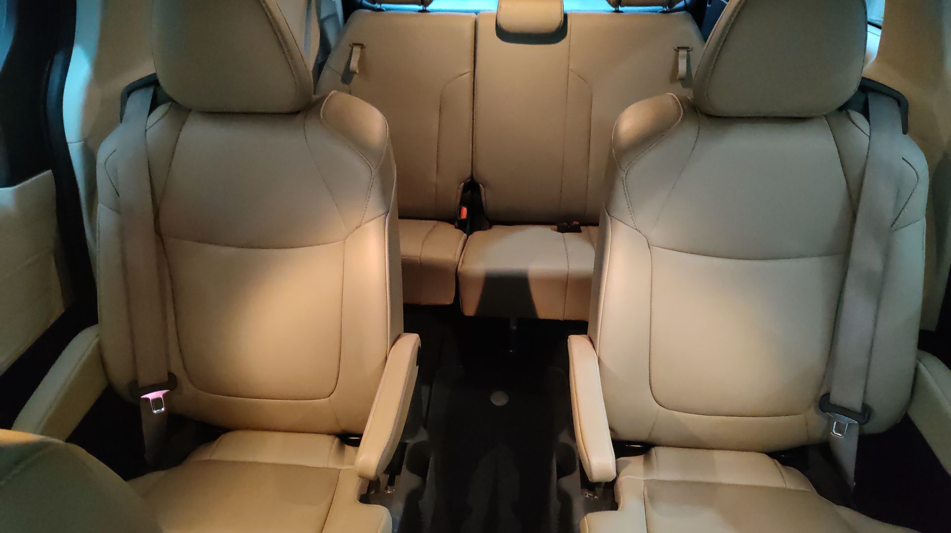 2022 Toyota SIENNA XLE PIEL
