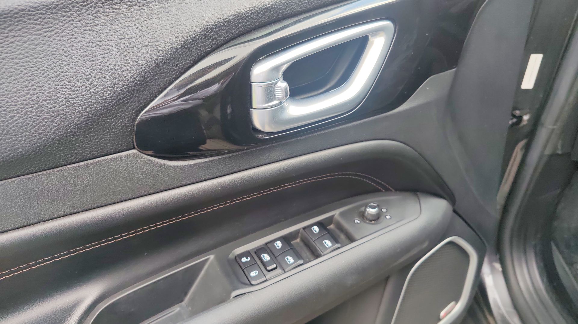 2023 Jeep COMPASS COMPASS ALTITUDE 4X2 ATX6