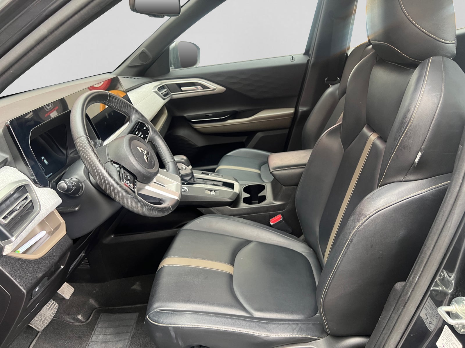 2025 Mitsubishi OUTLANDER SE PLUS