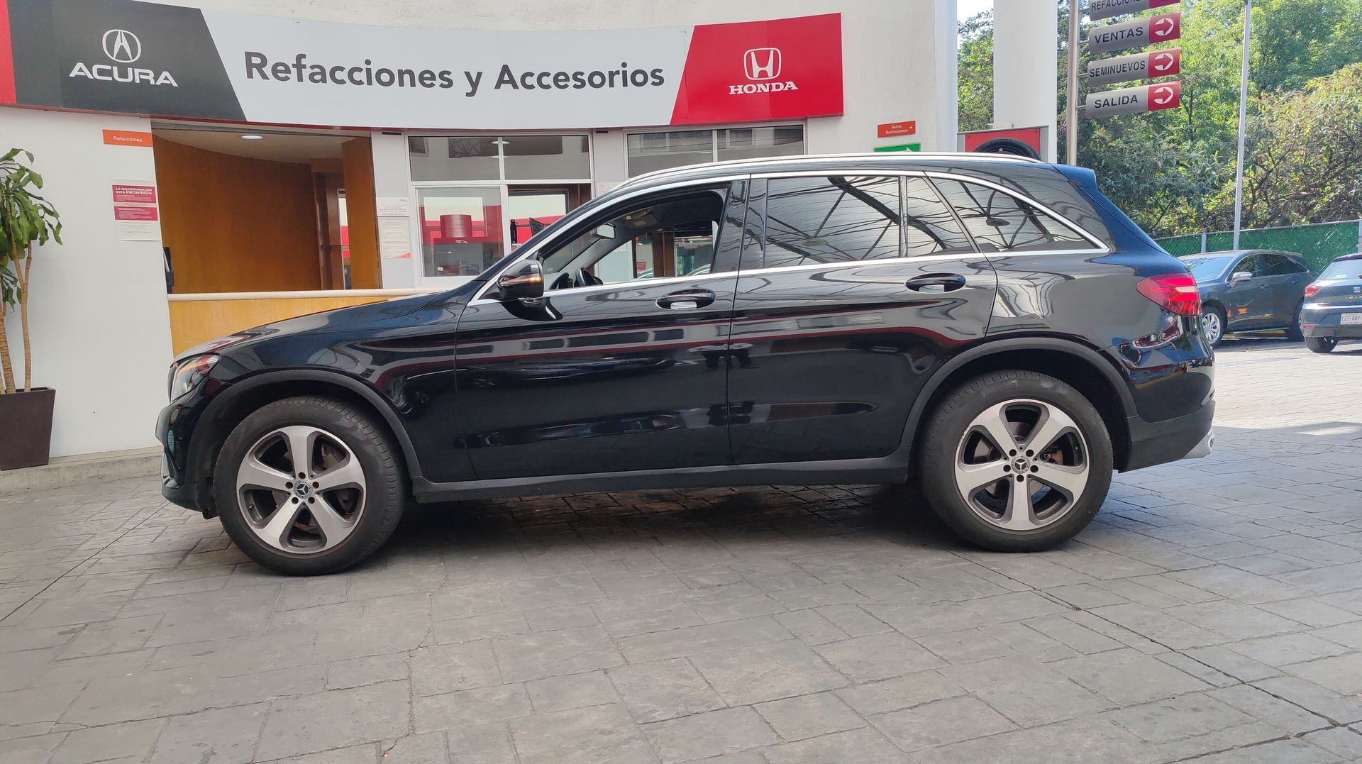 2019 Mercedes-Benz GLC 300 GLC 300 OFFROAD